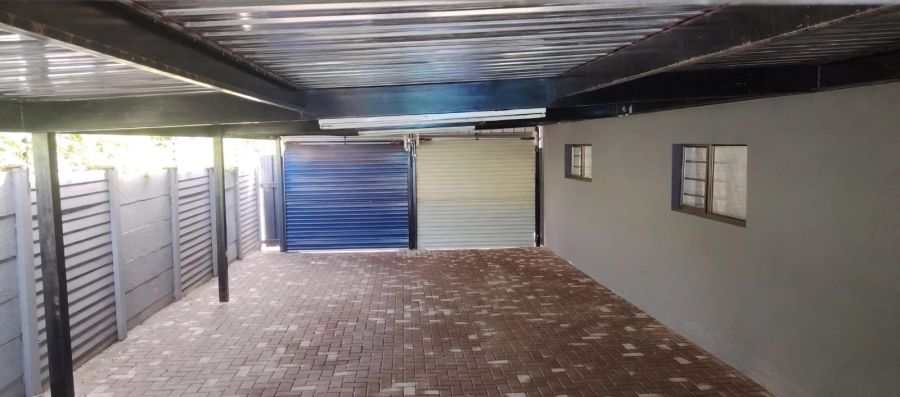5 Bedroom Property for Sale in Pellissier Free State
